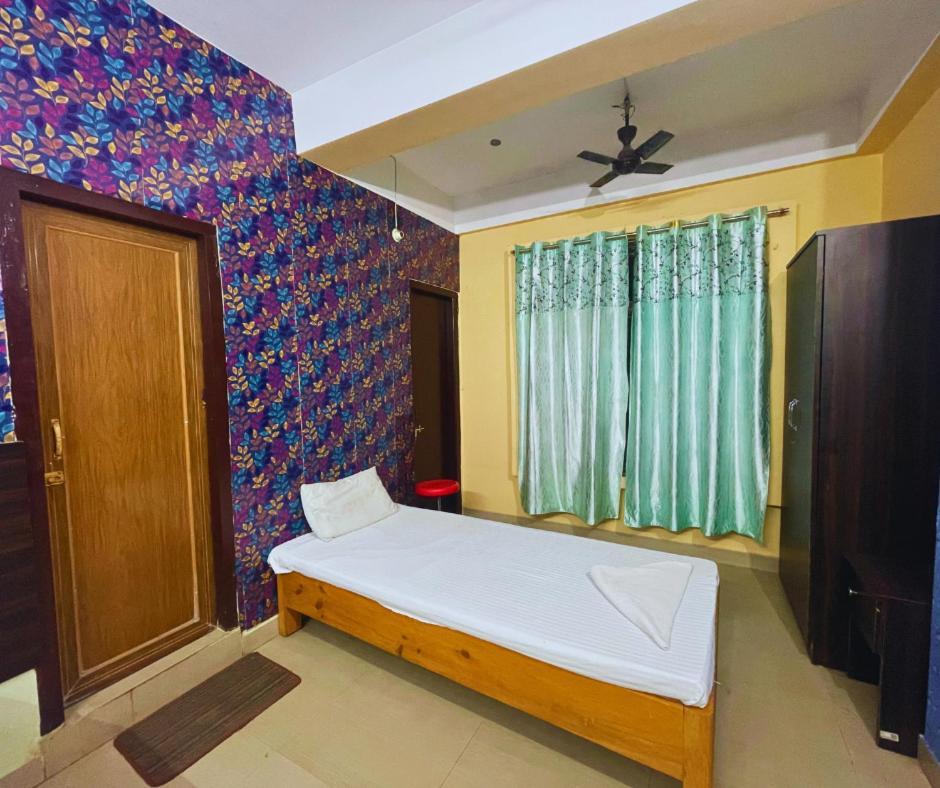 H K Residency Near Kalakshetra Otel Guwahati Dış mekan fotoğraf