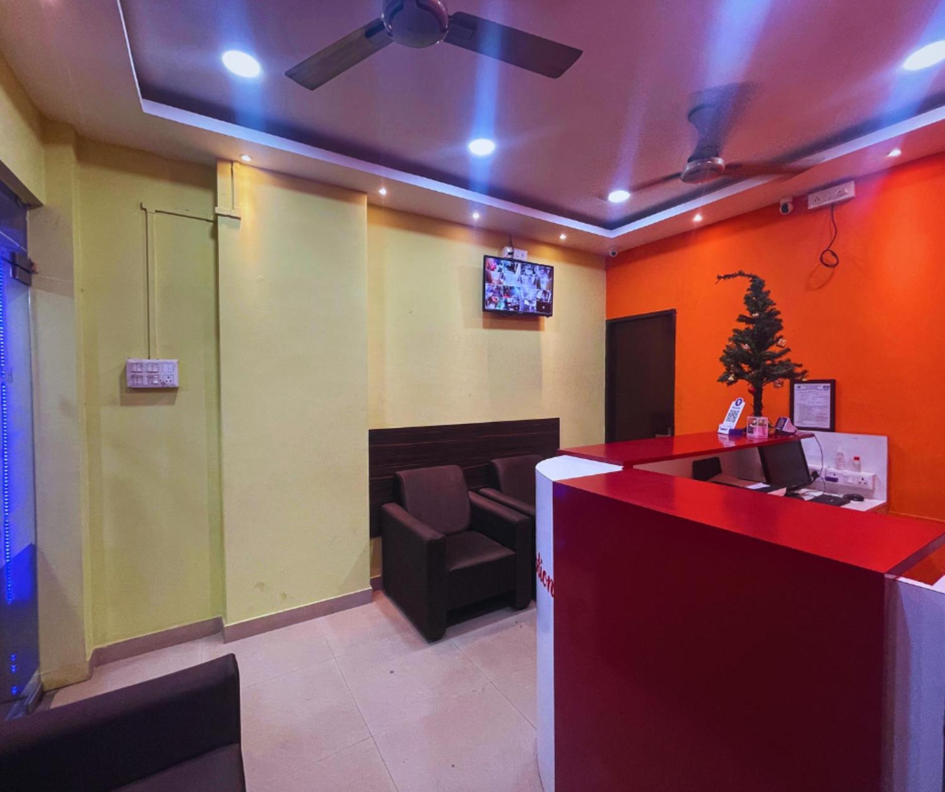 H K Residency Near Kalakshetra Otel Guwahati Dış mekan fotoğraf